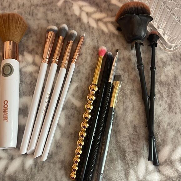 Makeup beauty brushes & storage cases holders - Picture 5 of 6